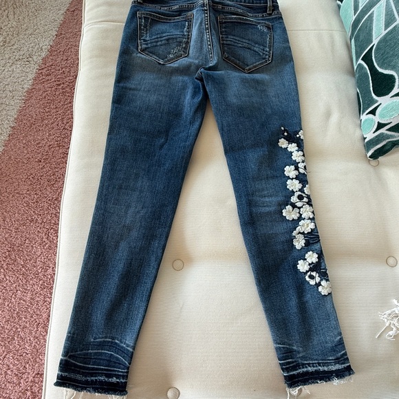DRIFTWOOD Marilyn Blue Jeans with White Floral Embroidery - Picture 4 of 6